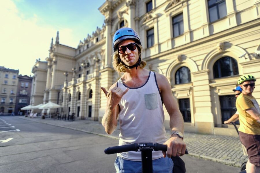 Segway Tour Wroclaw: Full Tour (Old Town + Ostrów Tumski) - Starting on Kuźnicza Street