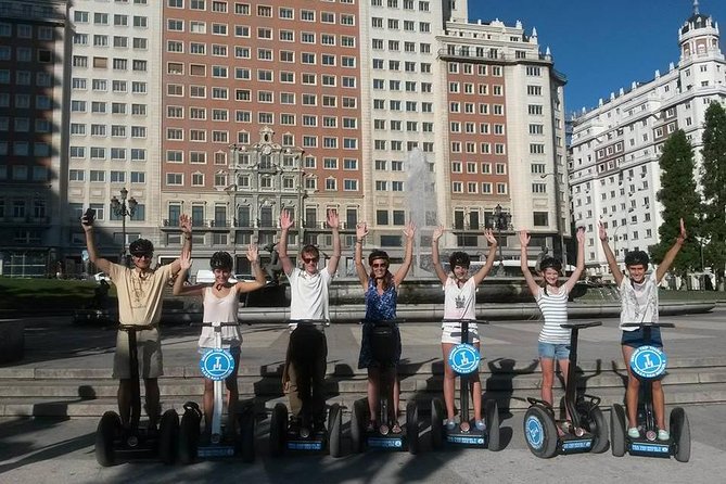 Sightseeing Segway Tour 1h30 in Madrid - The 2-minute training session on Calle Santiago