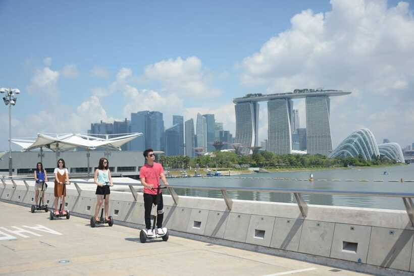 Singapore: Marina Bay Mini Segway Tour - Marina Barrage and the long bay views