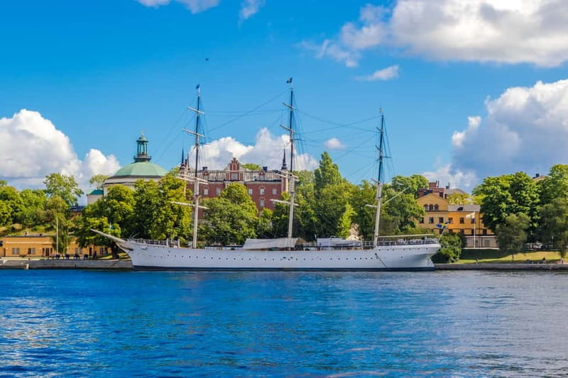 Stockholm: Sightseeing Tour by Segway - The Royal Castle, Town Hall, and Stockholm’s civic story