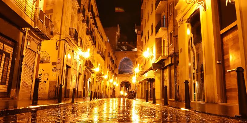 Valencia: 1 Hour Segway Tour at Night - Why Valencia works especially well after dark