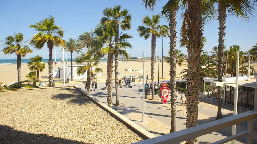 Valencia: Fantastic Segway Tour from the Center to the Beach - What the $82 price includes