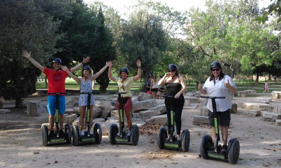 Valencia: Garden & Palace Music Segway Tour - What the guide adds to a one-hour route