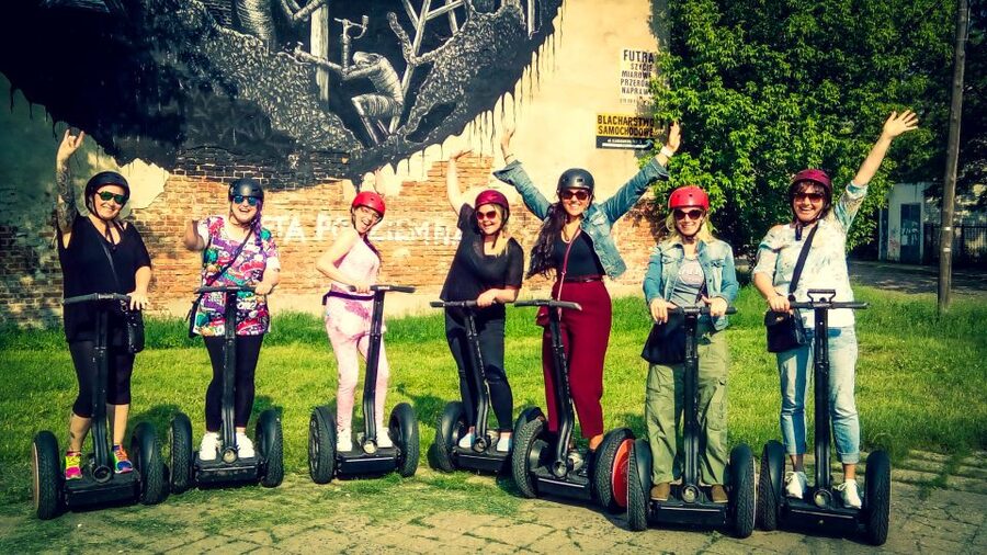 Warsaw: 2-Hour Guided Segway Tour - Getting started at Chmielna 2