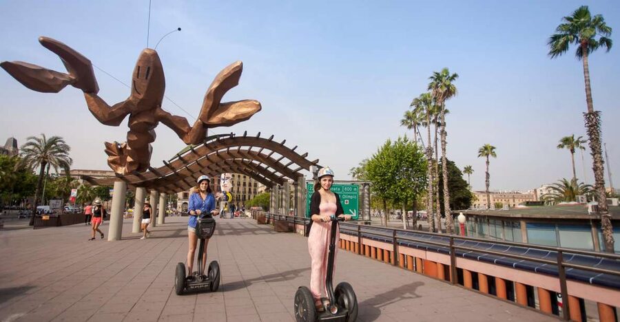 ❤️Welcome to Barcelona❤️ Segway Tour - Starting in the Gothic Quarter at Carrer dEn Groc